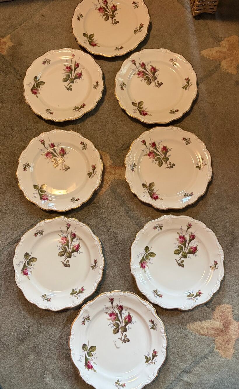 8 Rosenthal Moss Rose Pompadour 6.25" Bread Dessert Plates Selb Germany Gold